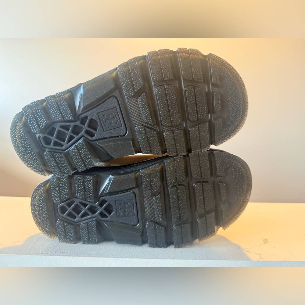 Dr. Martens Zebzag Suede Mule - Savannah Tan - Women’s Size 7 - Picture 5 of 6